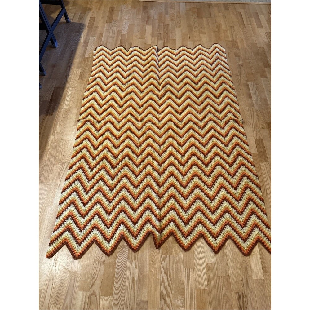 Vintage Handmade Chevron Afghan Throw Blanket  Scalloped 54” x 81” Burnt Orange